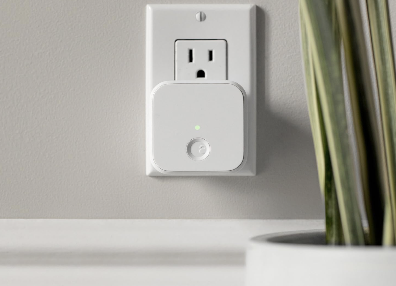 Screenshot-2025-09-20-at-9.53.31-PM-2 August Home Connect Wi-Fi Bridge, Remote Access, Alexa Integration for Your August Smart Lock, white, 1.5 x 2.4 x 2.4" - Image 2
